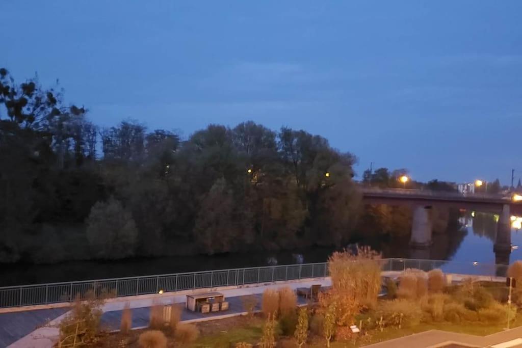 Le Bord De Sarre Meuble 3 Etoiles Lejlighed Sarreguemines Eksteriør billede
